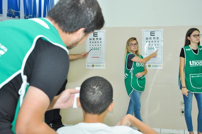 Projeto de saúde visual do escolar entra em seu 11º ano