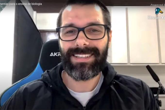Palestra aborda importância das redes sociais na carreira