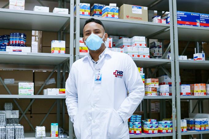 Técnico em Farmácia é opção para ingresso rápido no mercado