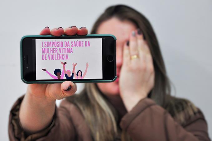 Simpósio on-line aborda Saúde da Mulher Vítima de Violência