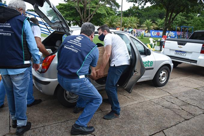 Drive-Thru Solidário arrecada mais de 600 cestas básicas