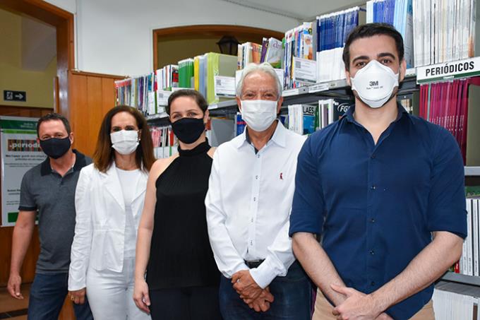Locais de maior incidência de dengue também são os da Covid
