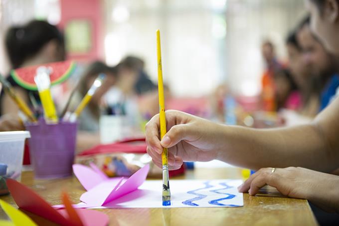 Professor está em todas as fases de formação do ser humano  