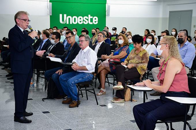 Unoeste recebe plenária do Conselho de Medicina Veterinária