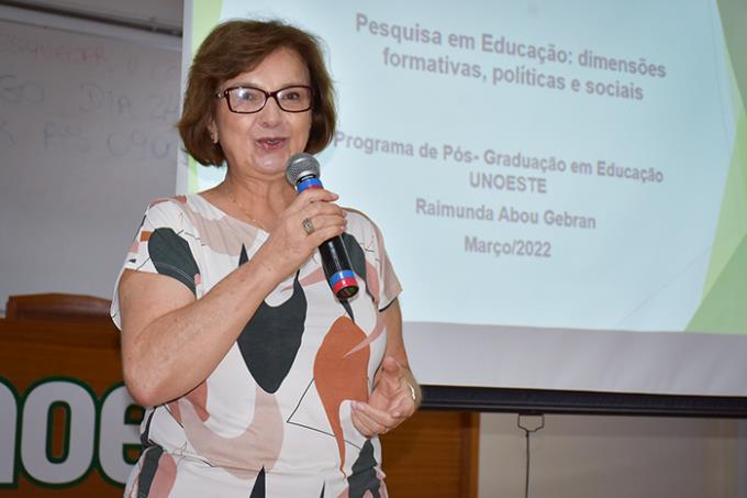 Diálogo evidencia dimensões da pesquisa na área da educação