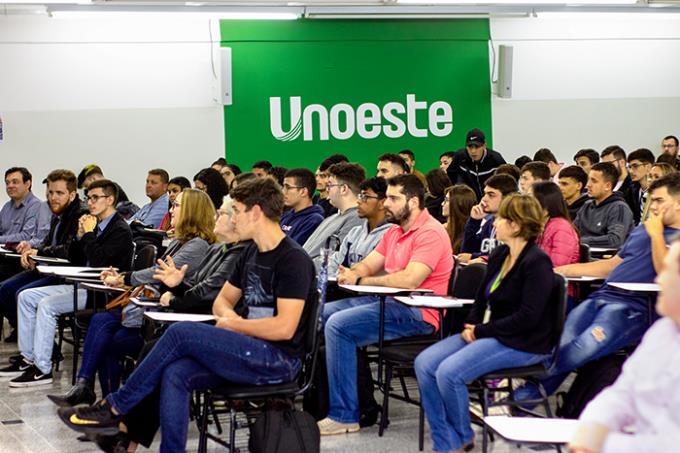 Unoeste e Engetex firmam parceria para ações de estágios