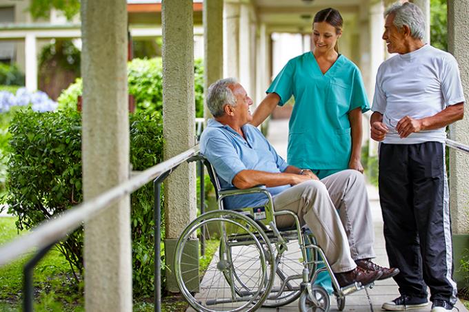 Pós em geriatria atende a carência de médicos nessa área