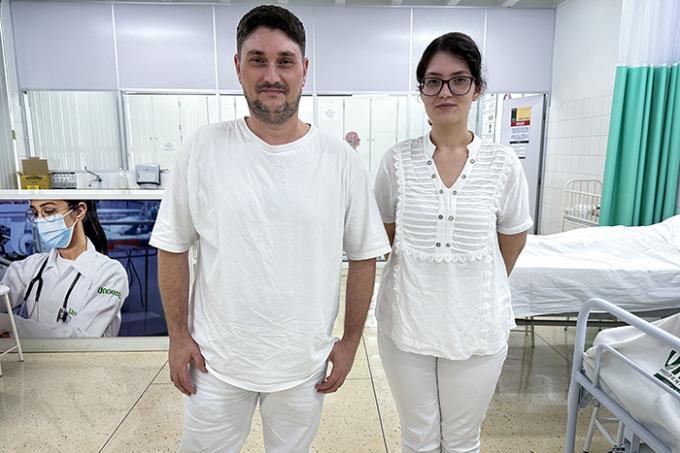 Saulo e Sarah Gabeloni adquiriram conhecimentos em laboratórios de tecnologia avançada na Unoeste