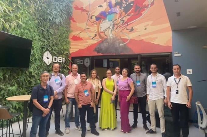 Comitiva prudentina visita ambientes de inovação de Maringá