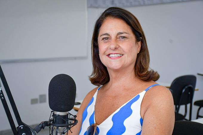 Cantora e compositora Ana Caram visita a Unoeste e Prudente