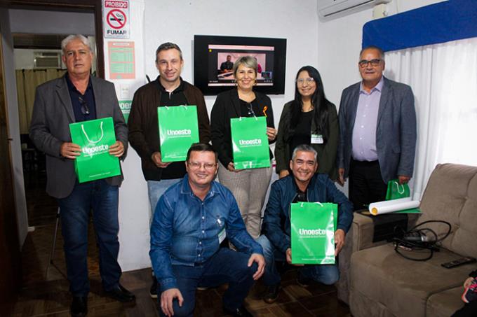 Polo EAD Unoeste é inaugurado na divisa Brasil e Argentina