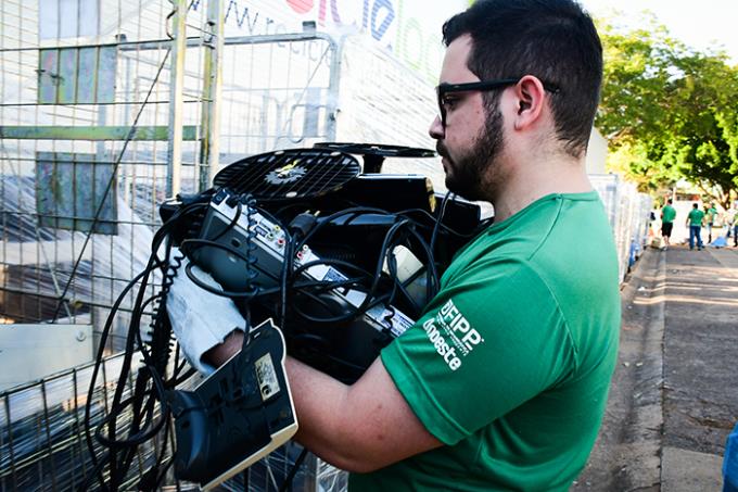 Mutirão do Lixo Eletrônico é visto como modelo para o Brasil