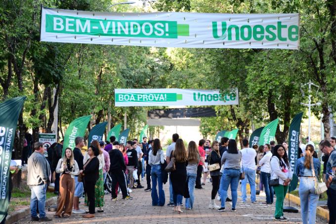 Vestibular de Medicina atrai candidatos de 14 estados
