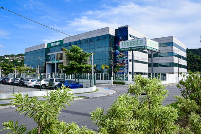 Unoeste oferta Concurso de Bolsas para campus Guarujá