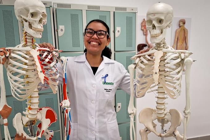 Unoeste oferece bolsas do Mais Médicos em Jaú e Guarujá