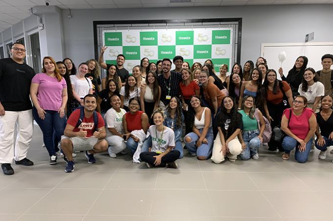 Solenidade marca início de novos cursos em Guarujá