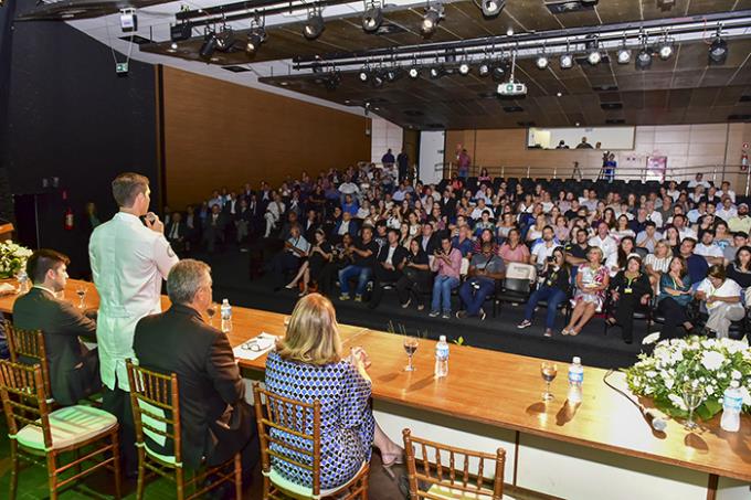 Unoeste comemora 5 anos do curso de Medicina em Guarujá