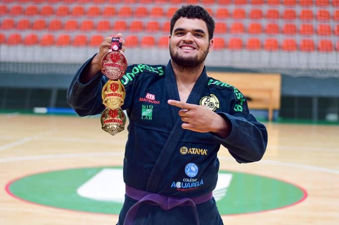 Aluno da Unoeste se destaca no Paulista de Jiu-Jitsu 2024