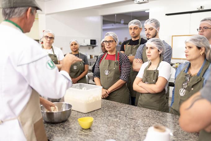 Workshops ensinam técnicas a entusiastas da cozinha