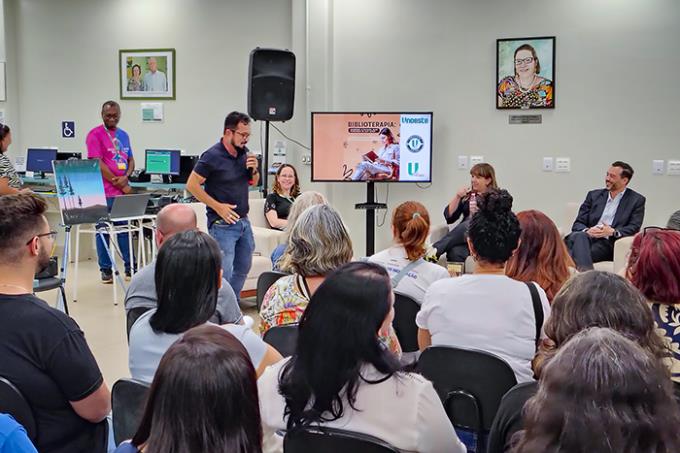 Projeto Biblioterapia é lançado na biblioteca de Jaú