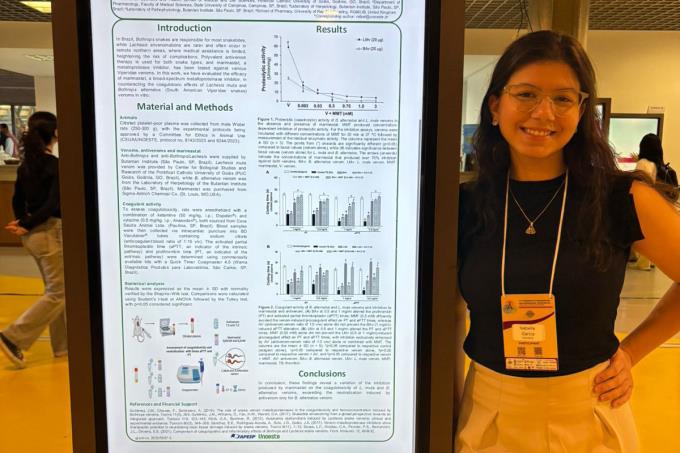 Isabella: aluna do 4º termo do curso de Biomedicina