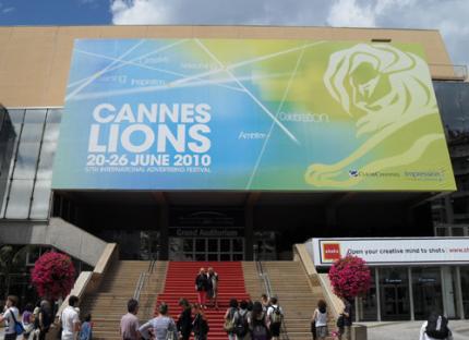 Egresso de Publicidade compõe delegação brasileira em Cannes