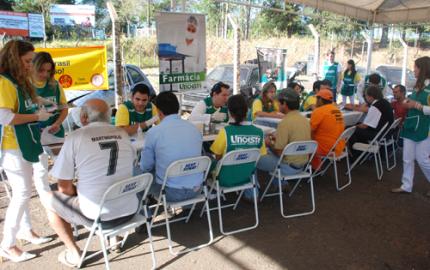 Blitz da Saúde teve participação de acadêmicos da Unoeste