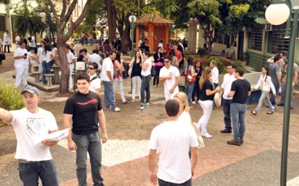 Volta às aulas movimenta os campi da Unoeste