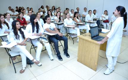Volta às aulas movimenta os campi da Unoeste