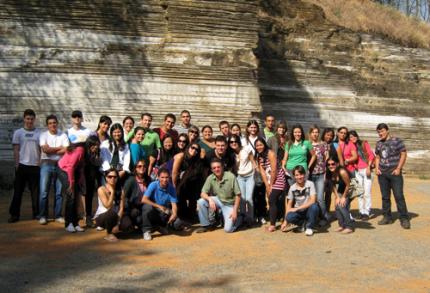 Alunos de Geografia fazem excursão para Poços de Caldas