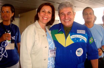 Egressa de Física em evento da Agência Espacial Brasileira