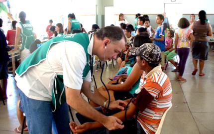 Mutirão da Saúde atende comunidade do Brasil Novo