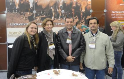 Alunos visitam feira internacional sobre pecuária de corte