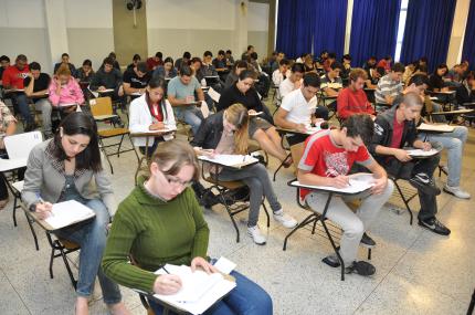 Vestibular Unoeste reúne mais de 5,5 mil candidatos