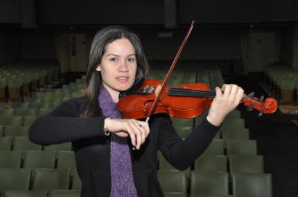 Ex-aluna de Música ingressa em Mestrado em Portugal