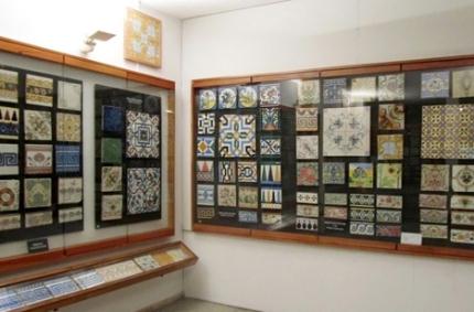 Professoras de Artes Visuais visitam museus no Uruguai