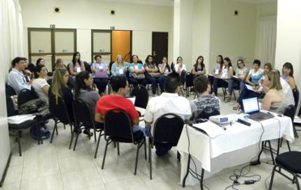 Diretora do curso de Psicologia integra eventos do CRP-SP