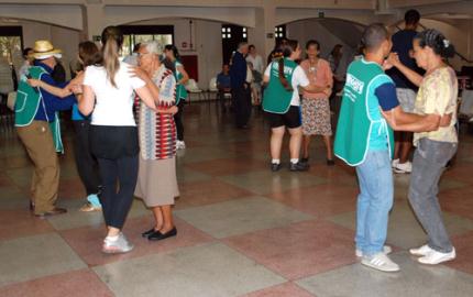 Unoeste promove tarde recreativa para idosos