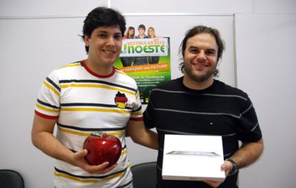“Encontre uma maçã no campus” premia com Ipad 2
