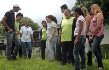 Alunos da Etec fazem visita técnica na piscicultura