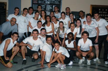 Educação Física e grupo Muzenza exibem capoeira