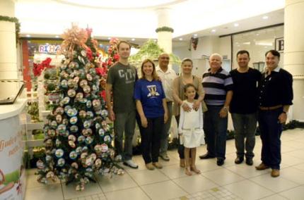 Árvore da Solidariedade tem apoio do curso de Psicologia