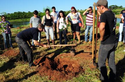 Trote Ecológico chega ao 4º ano com 2 mil mudas plantadas