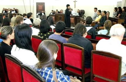 Júri Simulado aproxima estudantes da futura profissão