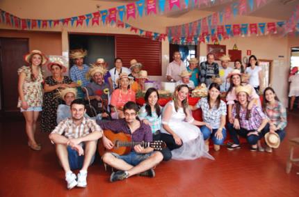 Festa junina aproxima ainda mais curso de Medicina e idosos