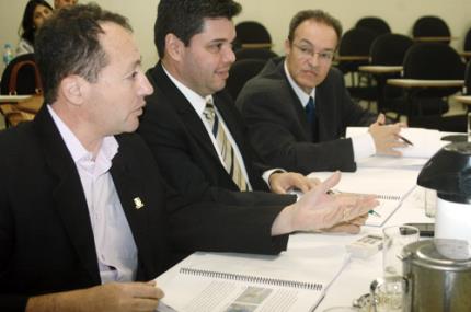 Aguapé tem bons resultados na descontaminação de esgoto
