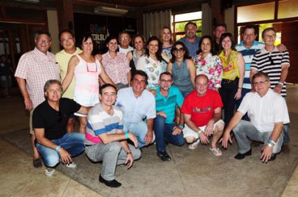 Egressos da 1ª turma de Odontologia promovem reencontro