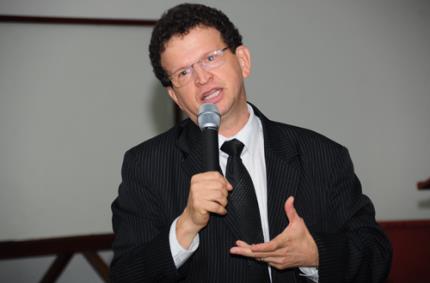 Promotor Mário Coimbra faz palestra sobre Estatuto do Idoso