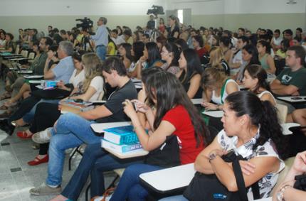 Extensão exerce papel da formação do profissional cidadão