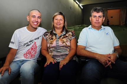 Pais participam do 1º dia de aula dos calouros de Medicina